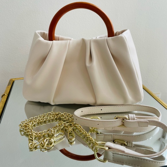 Trendy Woman Purse in Beige/White - Picture 2 of 4